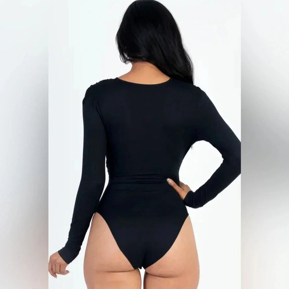 Cappella  WOMEN'S BLACK BODYSUIT  NWT - Picture 2 of 7